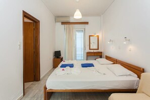 Classic Double or Twin Room, 1 Bedroom, Garden View | Living area | Flat-screen TV - Marathakis Apartments (Chania)