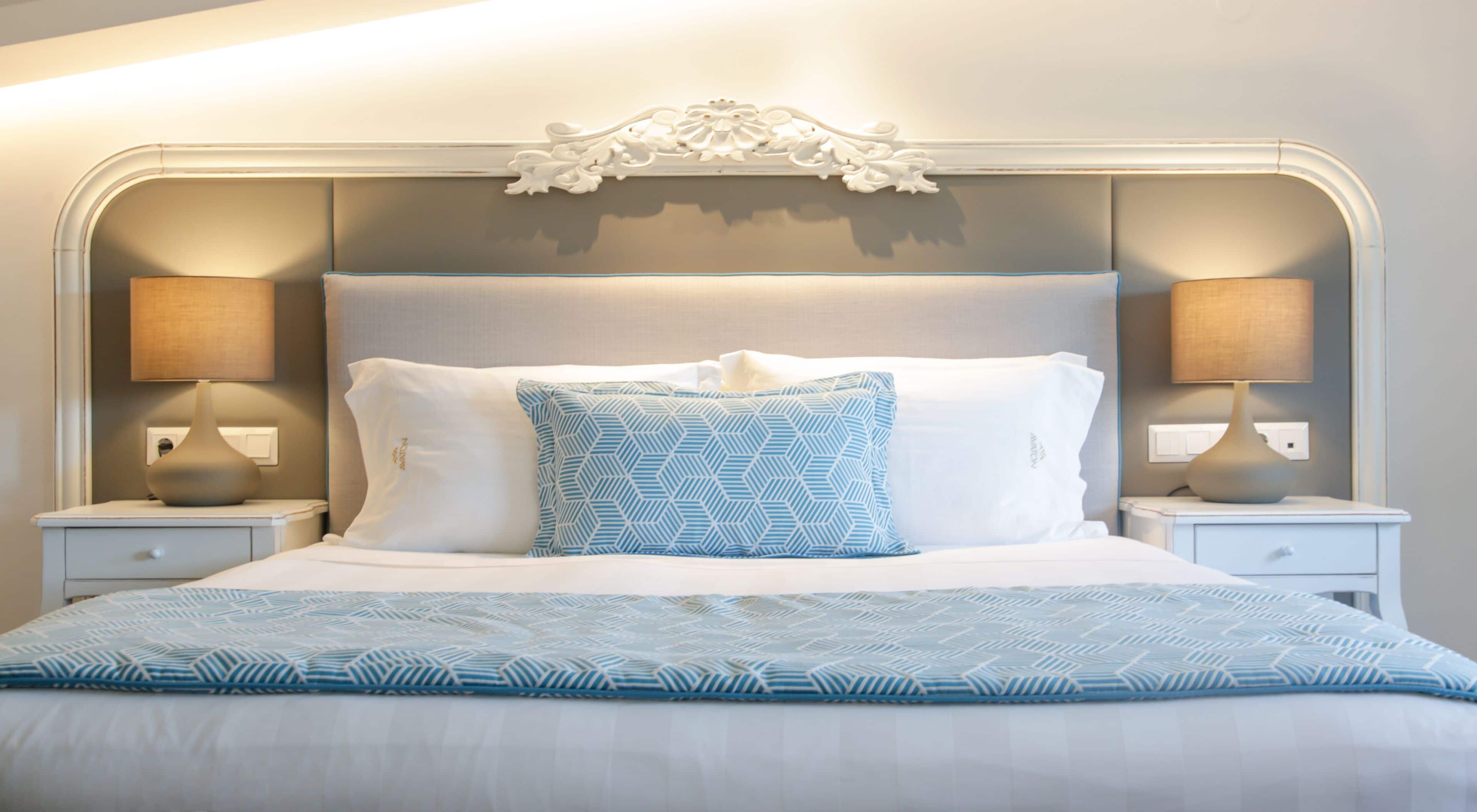 2 bedrooms, premium bedding, pillow-top beds, minibar