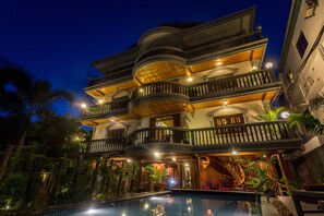 View from property - Sim Reap central hotel (Siem Reap)