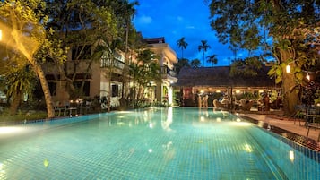 Alberca al aire libre