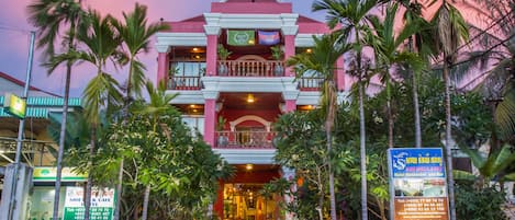 Bagian depan properti