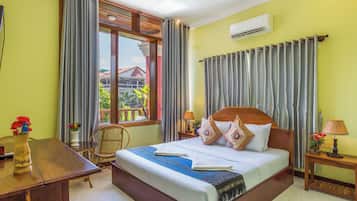 In-room safe, desk, free WiFi, bed sheets