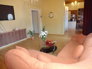 Apartment, Ground Floor | Room amenity