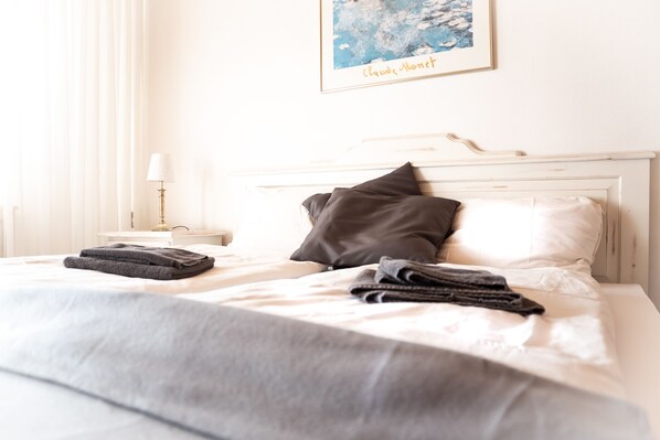 Habitació doble Comfort, balcó | Llits addicionals i wifi gratuïta 