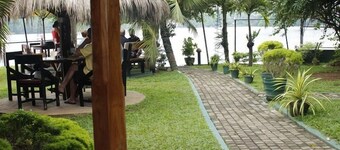 Thumbelina Apartments