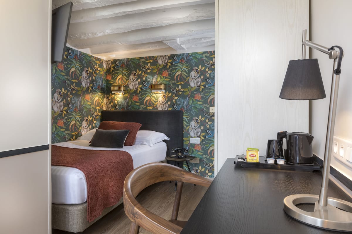 Chambre Simple | Minibar, coffres-forts dans les chambres, décoration personnalisée