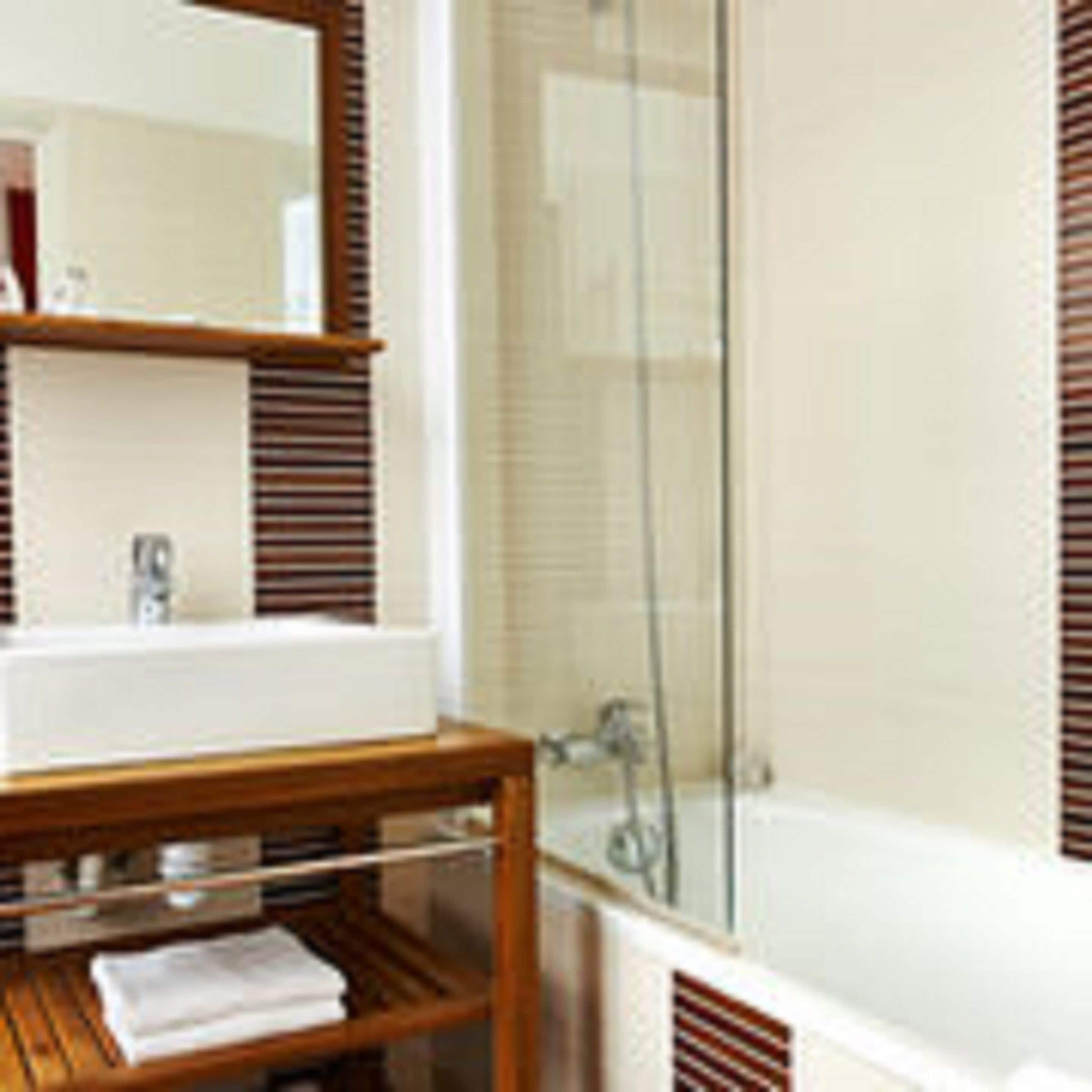 free toiletries, hair dryer, towels