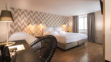 Minibar, coffres-forts dans les chambres, décoration personnalisée