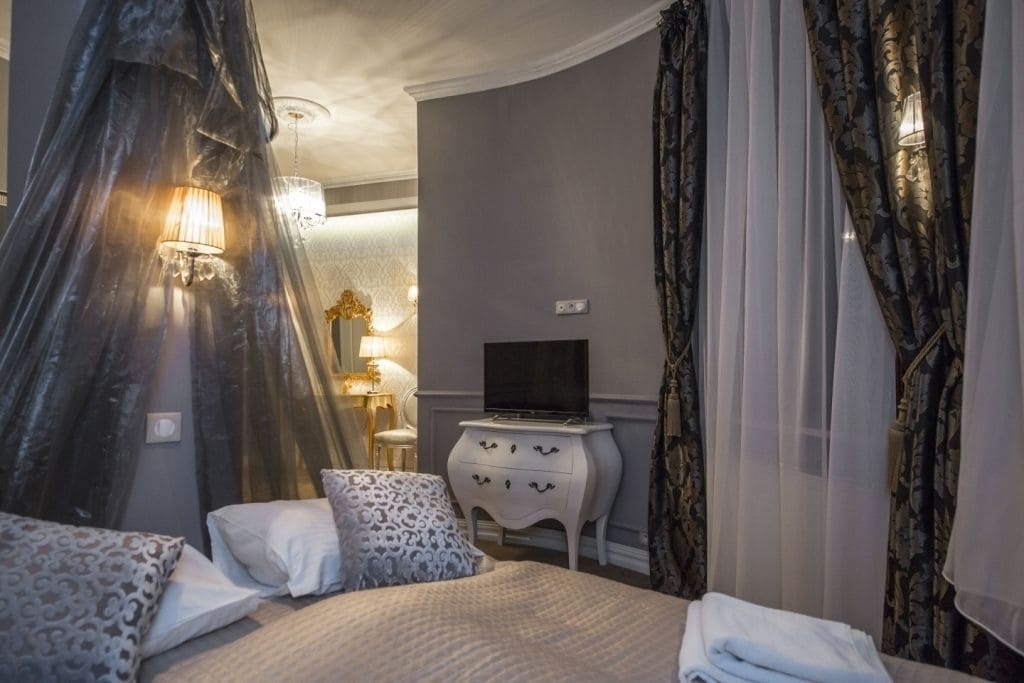 Superior Double Room, 1 King Bed, Mountain View | View from room