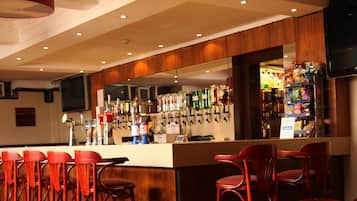 Bar (trong khuôn viên)