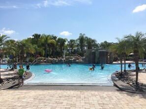 Nhà liên kế Cao cấp, 5 phòng ngủ | Hồ bơi ngoài trời | Hồ bơi ngoài trời, hồ bơi nước nóng 