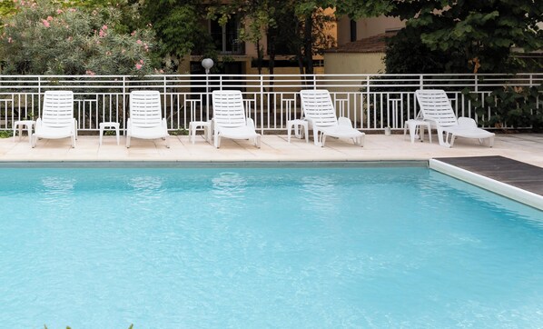 Seasonal outdoor pool