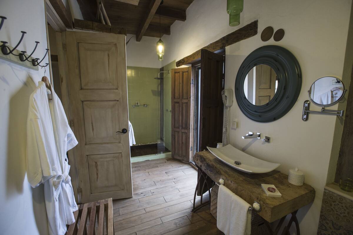 shower, free toiletries, hair dryer, bathrobes