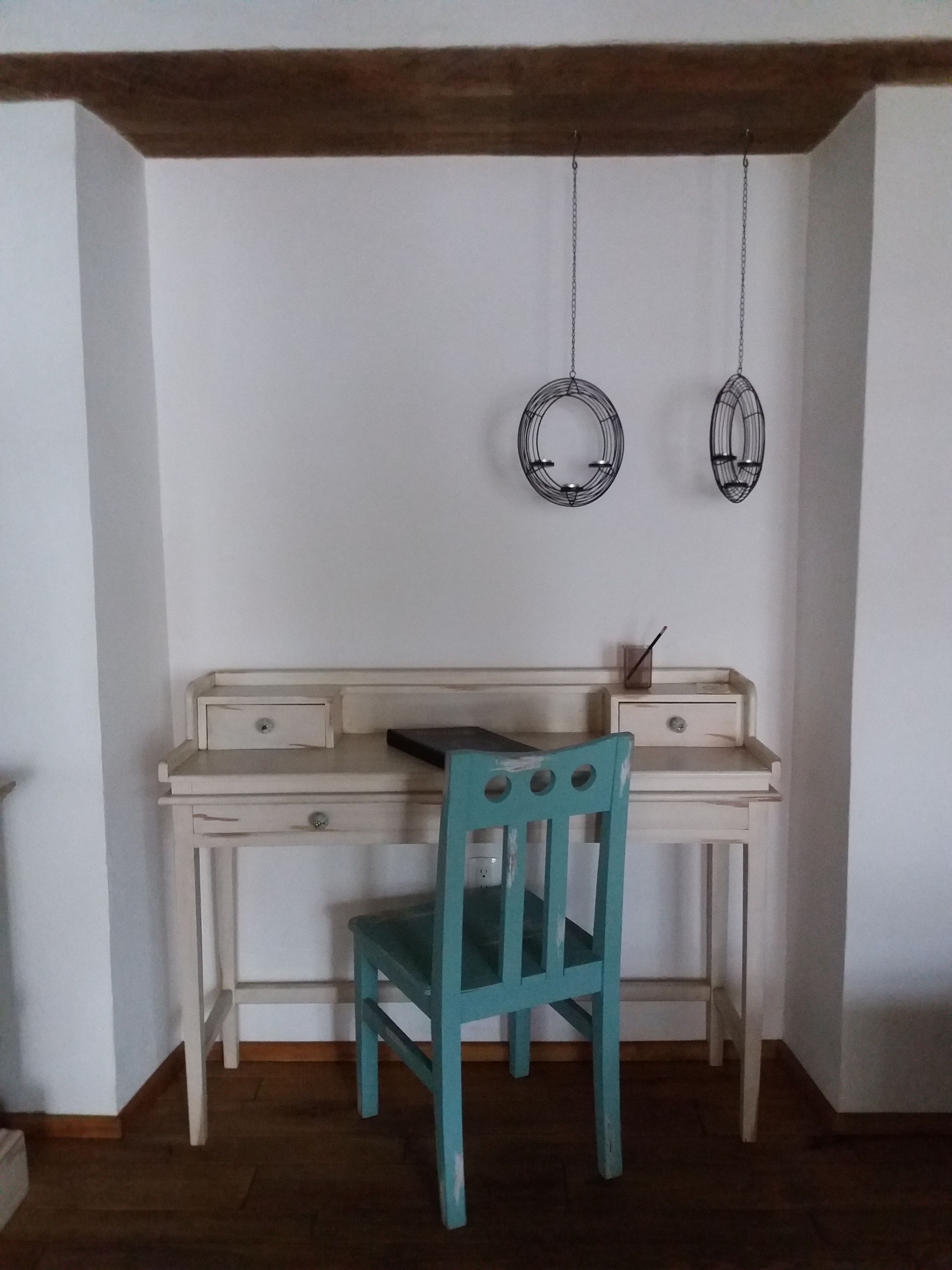 suite (cuatro) | in-room safe, individually decorated, individually furnished, desk