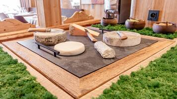 Breakfast, lunch and dinner served