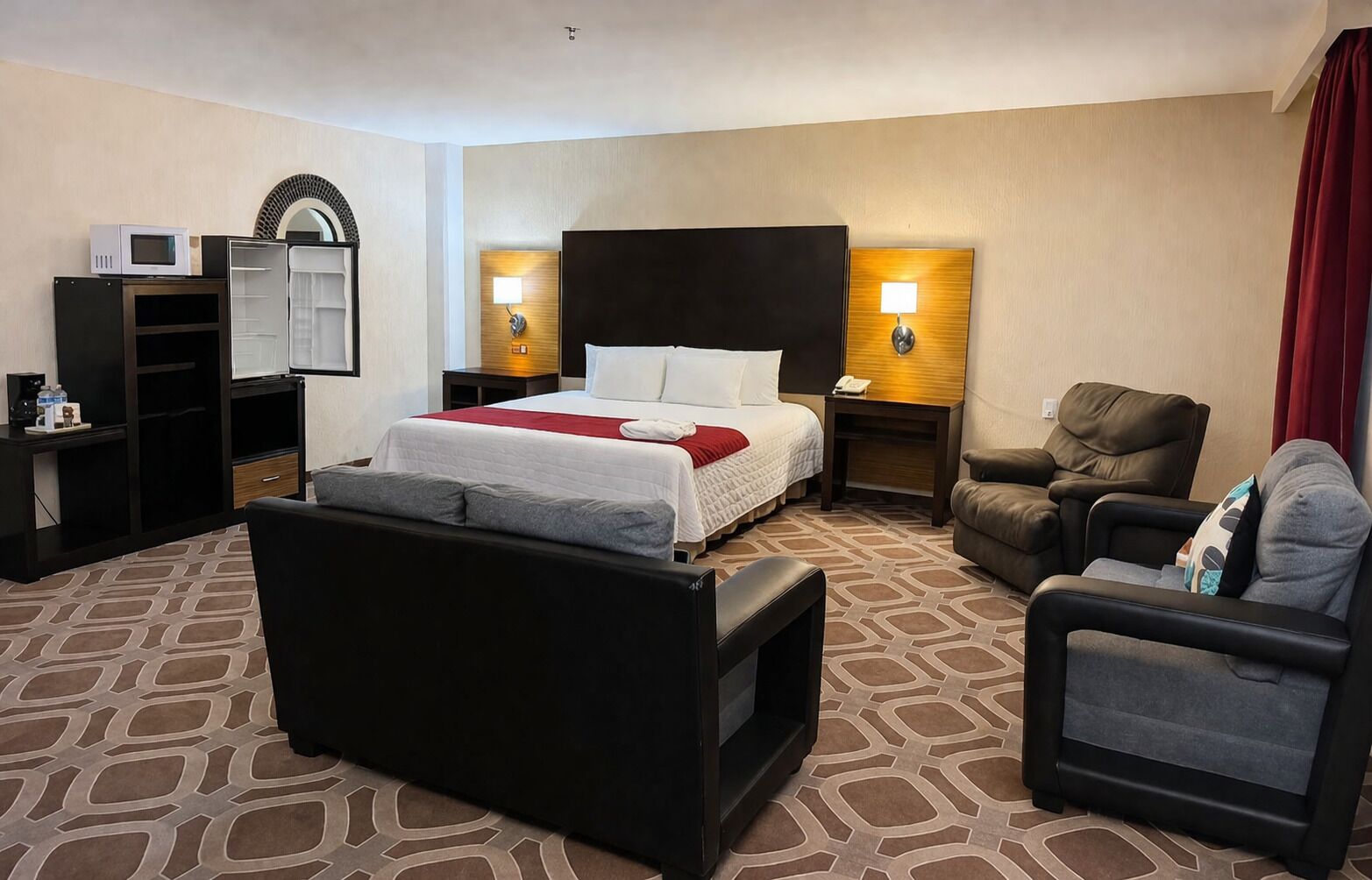 Junior Studio Suite | Premium bedding, down comforters, in-room safe, desk