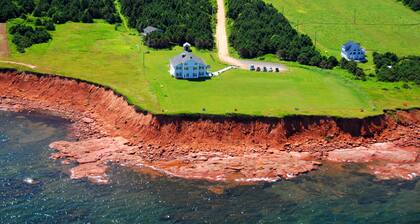 Johnson Shore Inn