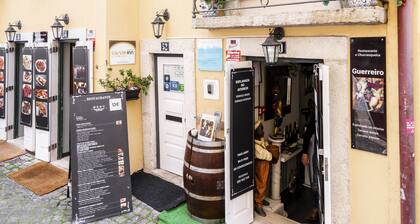 Castle Inn Lisbon Apartments