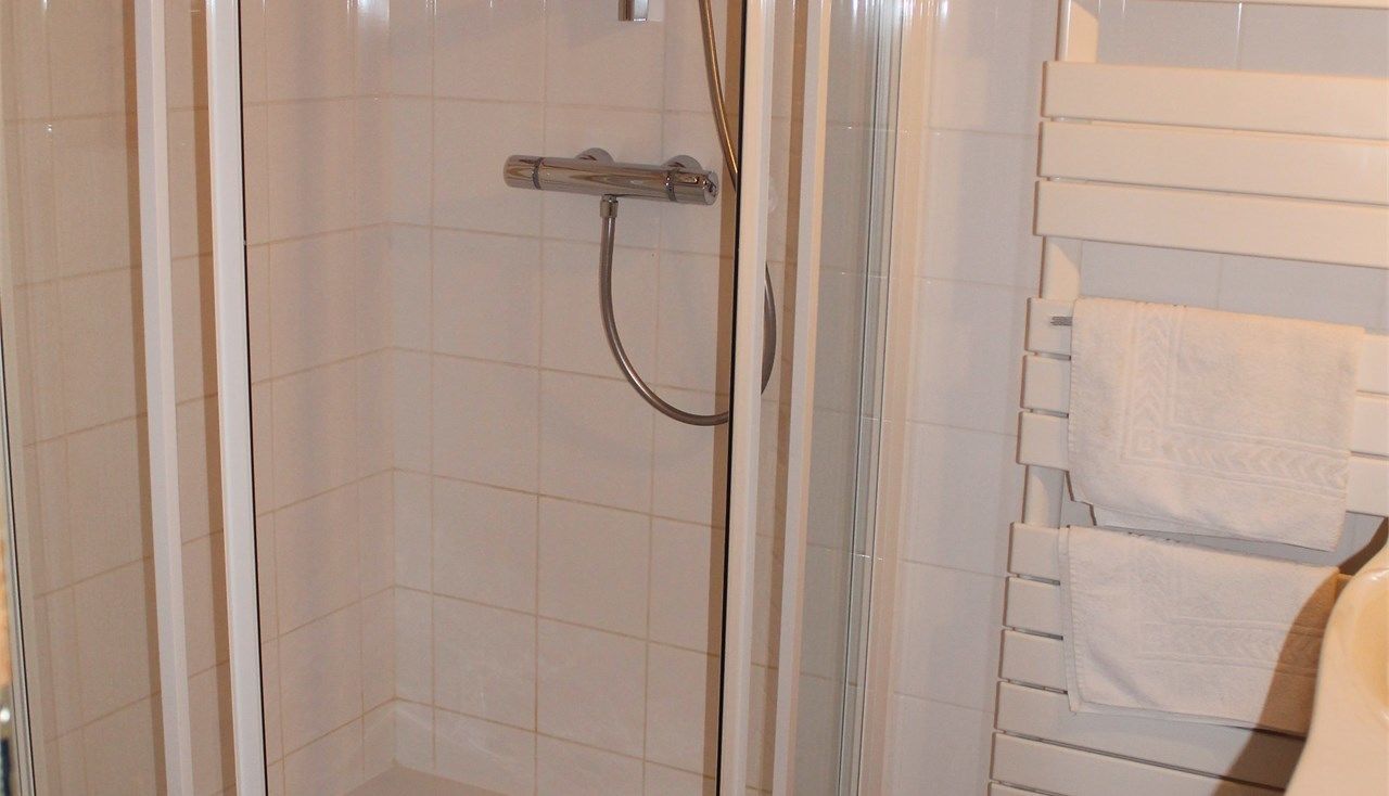 Ducha del cuarto de baño