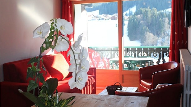 Apartment, 3 Bedrooms (Gentiane) | Living area - Chalet Fleur des Alpes (Les Gets)
