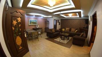 Suite Presidencial | Premium bedding, down duvets, pillow-top beds, in-room safe