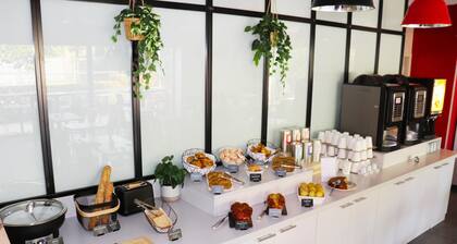 KYRIAD LYON EST - Stadium - Eurexpo