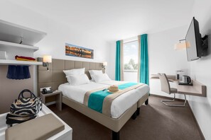 Standard Room, 2 Single Beds | Premium bedding, desk, laptop workspace, soundproofing - KYRIAD LYON EST - Stadium - Eurexpo (Meyzieu)