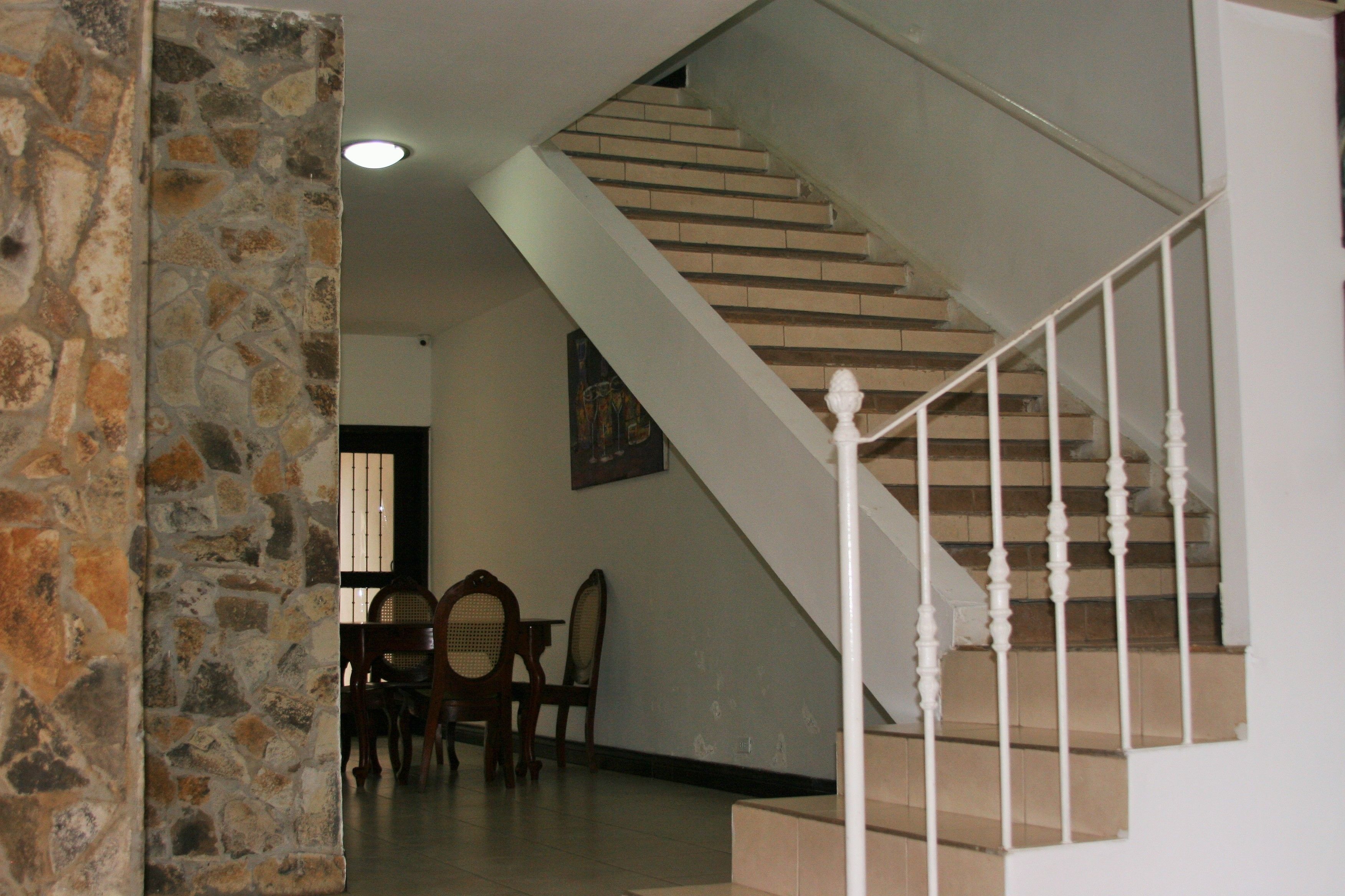 Appartement Deluxe, 1 grand lit | Escalier