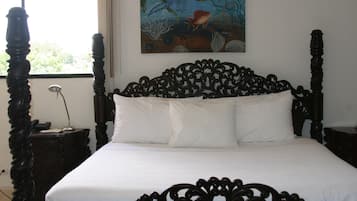 Suite ejecutiva, 1 habitación, baño privado | Ropa de cama de alta calidad y escritorio