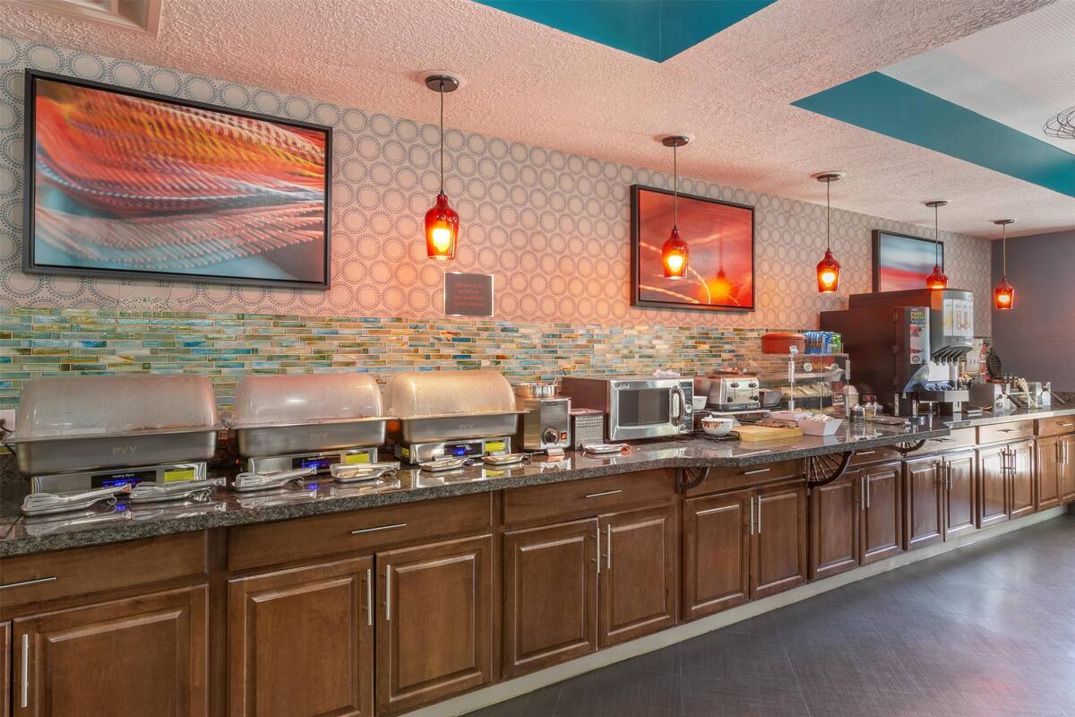 free daily self-service breakfast