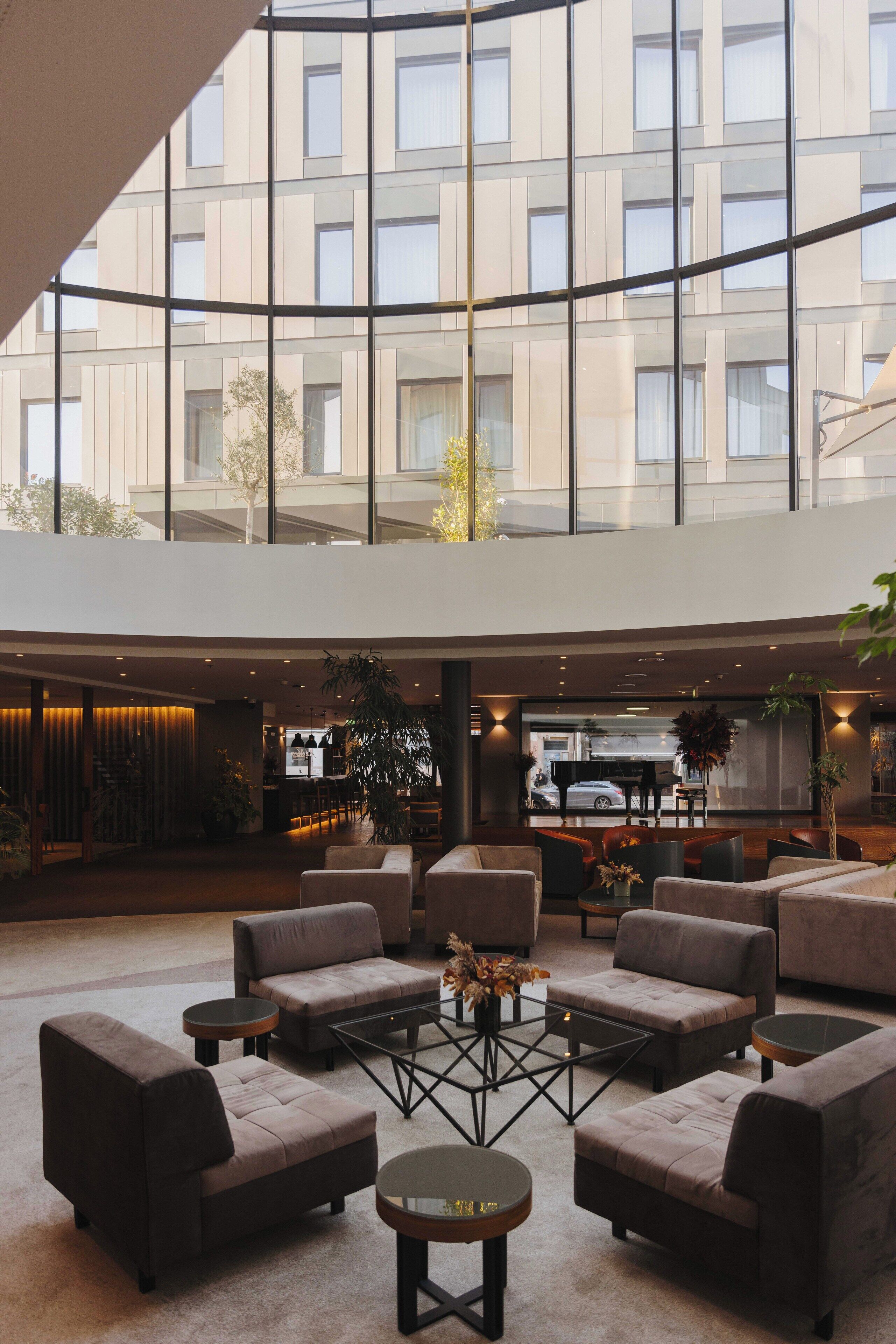 ロビー応接スペース