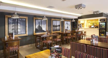 Premier Inn Ipswich Town Centre - Quayside