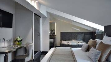 Chambre Supérieure, baignoire | Literie de qualité supérieure, minibar, coffres-forts dans les chambres