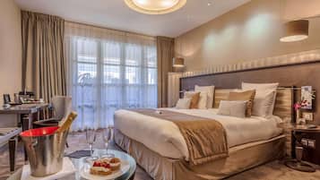 Superior Room (Shower) | Premium bedding, minibar, in-room safe, desk