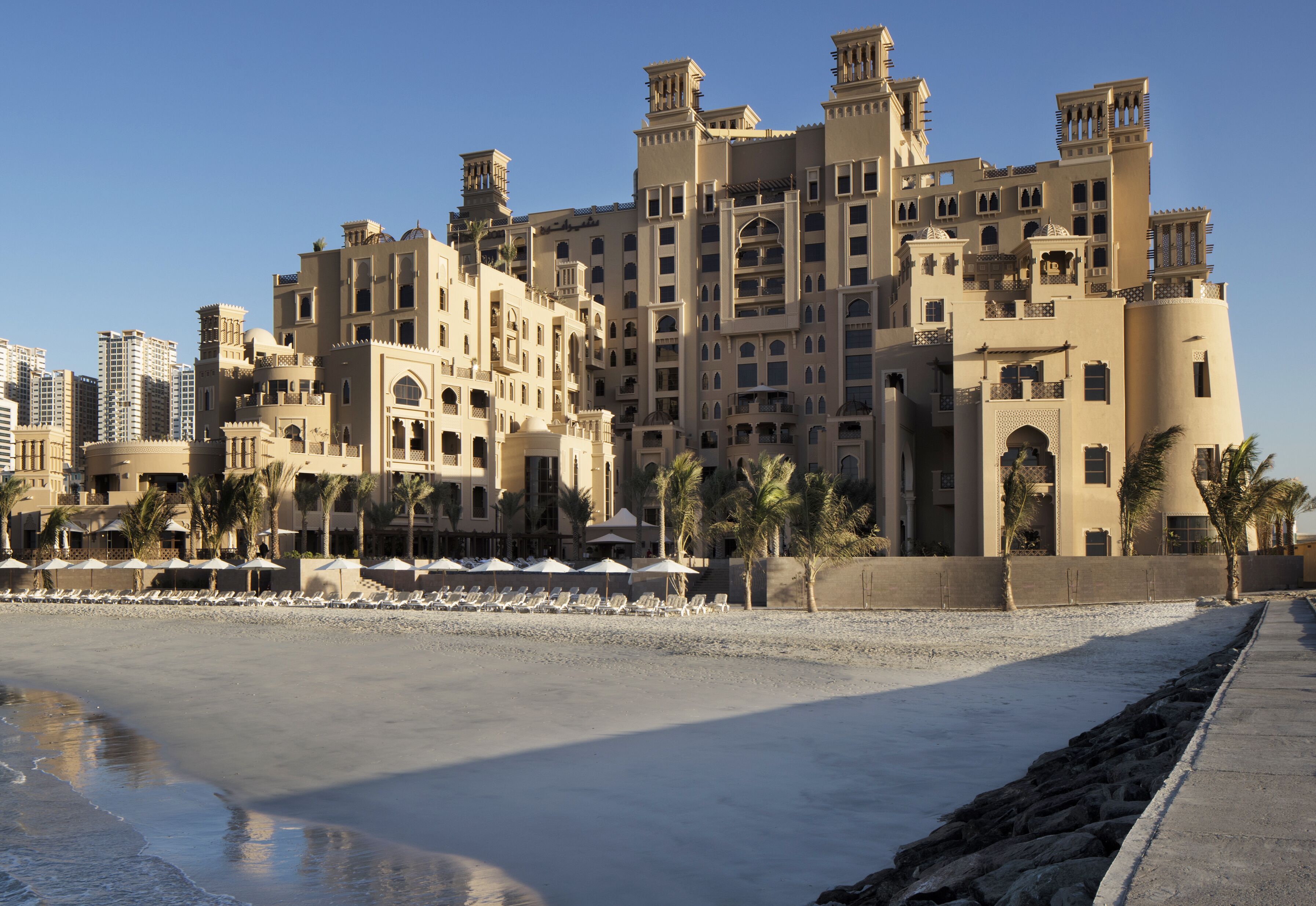 Photo - Sheraton Sharjah Beach Resort & Spa