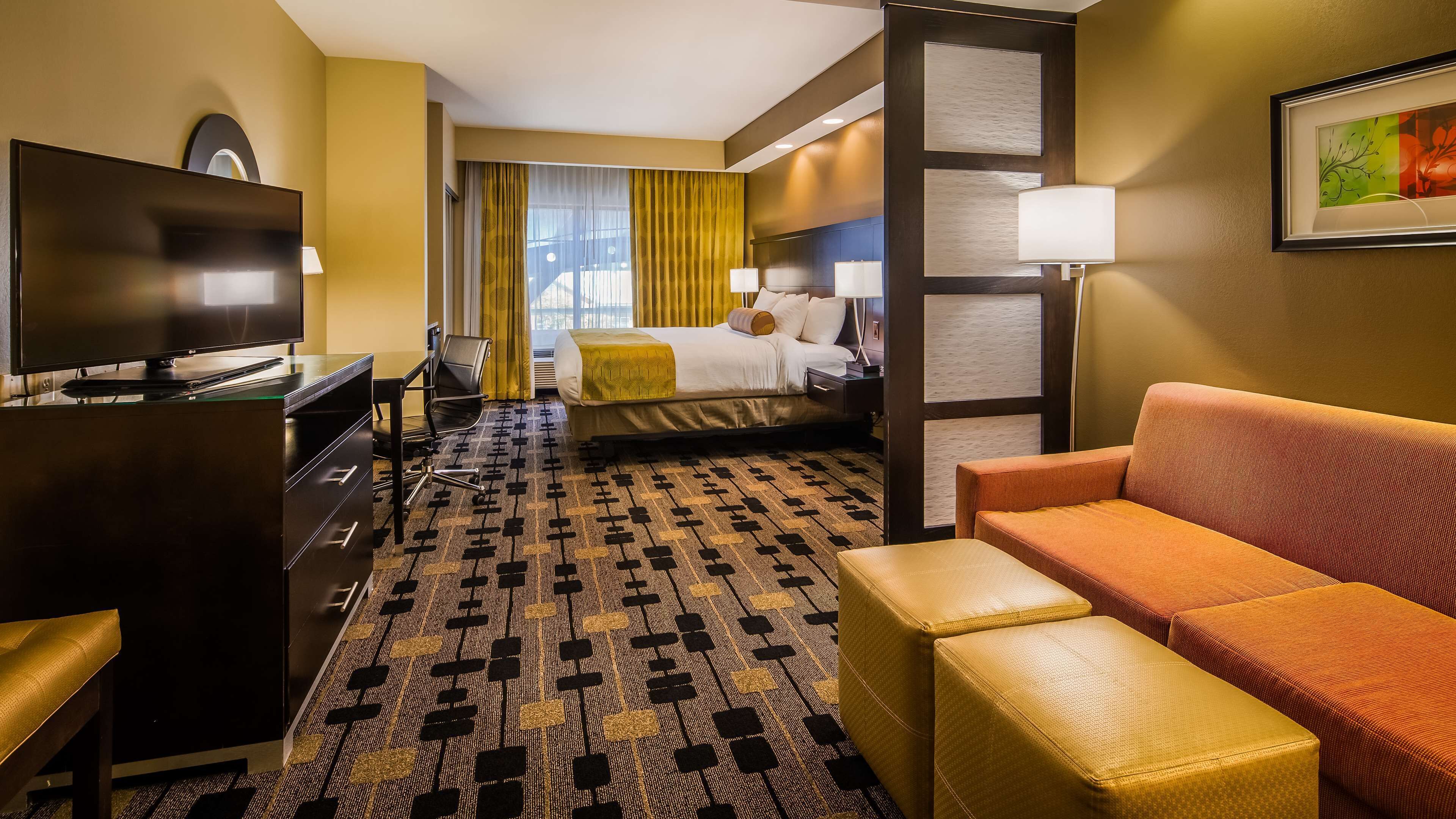 pillow-top beds, desk, laptop workspace, iron/ironing board