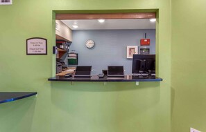 Lobby - Extended Stay America Select Suites - Colorado Springs (Colorado Springs)