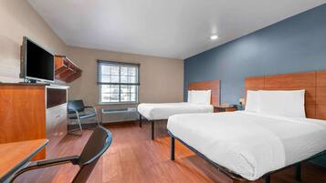 Standard Studio, 2 Queen Beds, Non Smoking, Refrigerator & Microwave