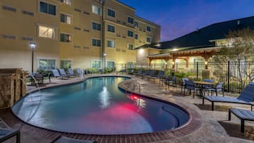 Outdoor pool, pool loungers