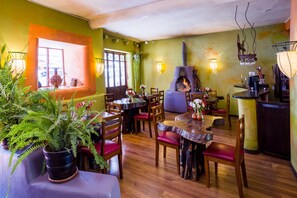 Breakfast, lunch, dinner served; Peruvian cuisine - Pisac Inn (Pisac)