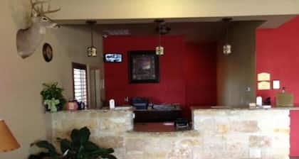 Americas Best Value Inn Jourdanton Pleasanton