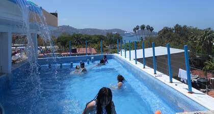 Hotel Corona Zihuatanejo