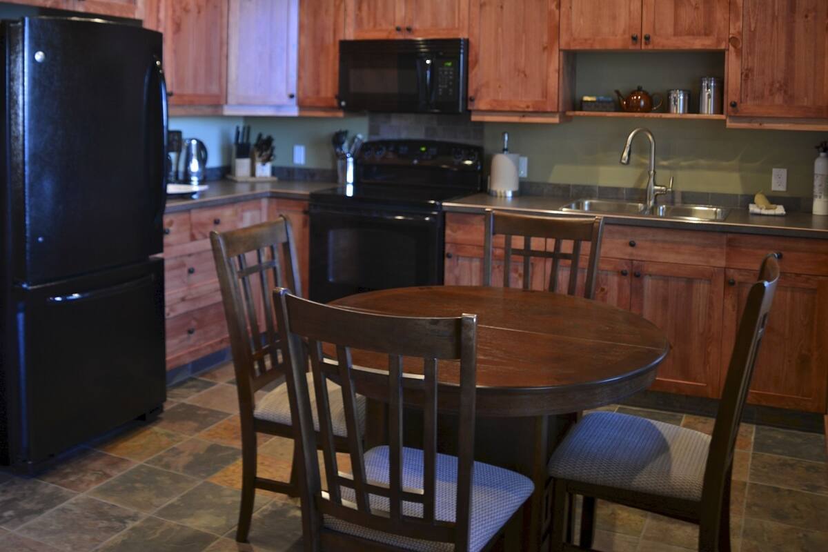 Chalet (Dragonfly) | Essbereich im Zimmer