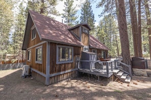 House, 3 Bedrooms | 1 bedroom, individually furnished, blackout curtains, free WiFi