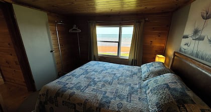 80 Oceanside Cottage