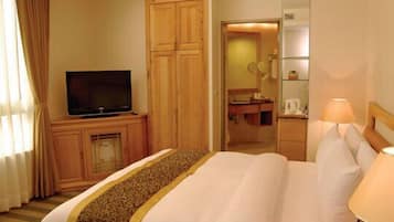 Desk, blackout curtains, iron/ironing board, free WiFi