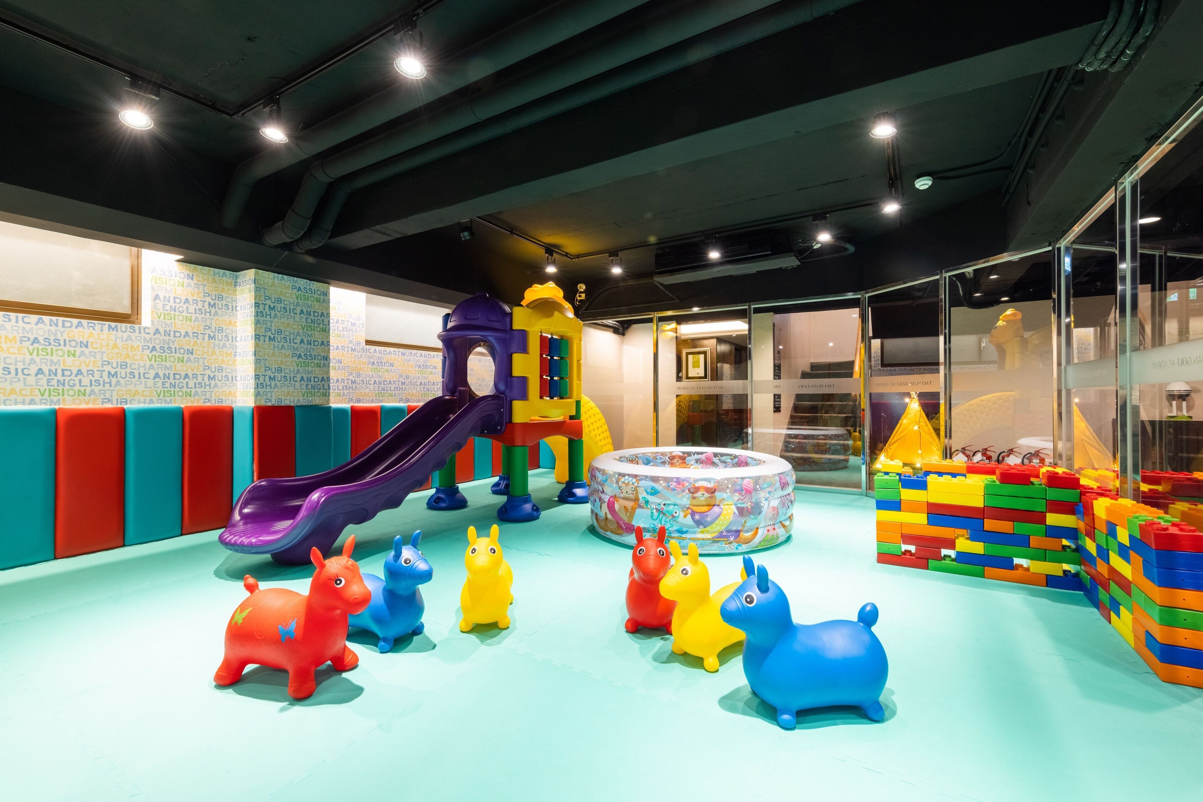 children’s play area – indoor