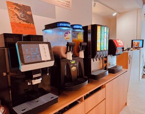 Päivittäinen buffetaamiainen (308 TWD per henkilö)