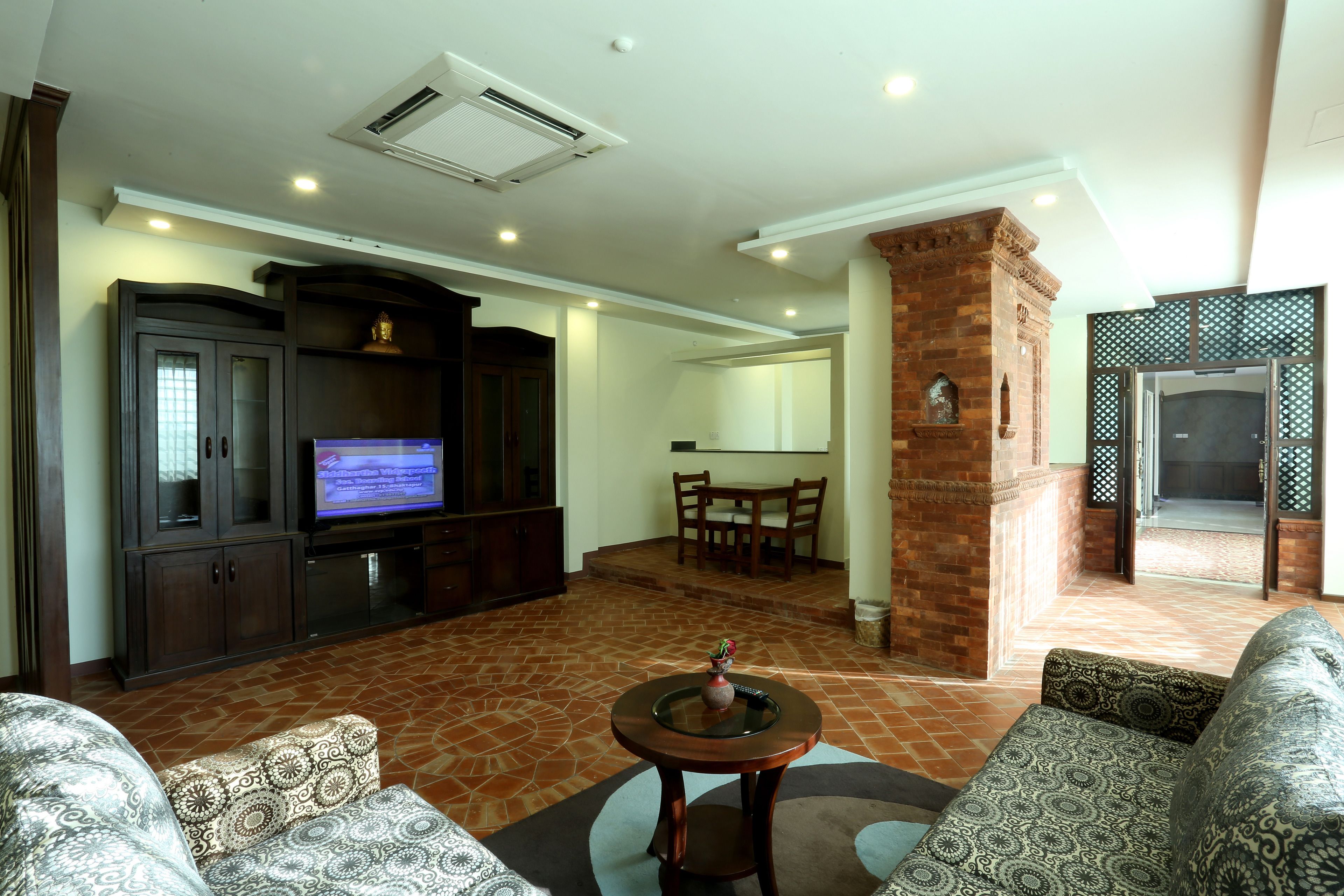 superior suite, 1 king bed, balcony, lake view | 1 bedroom, premium bedding, minibar, in-room safe