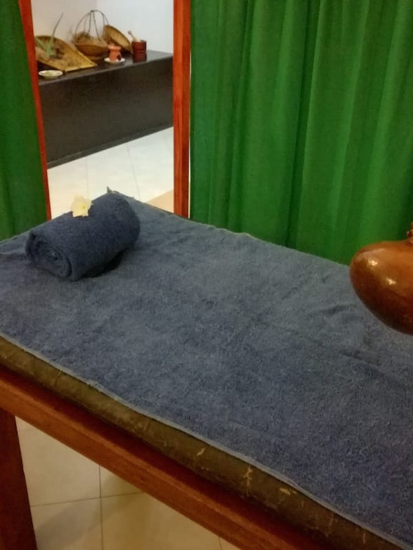 Bagno turco, trattamenti per il corpo, massaggi “deep tissue”